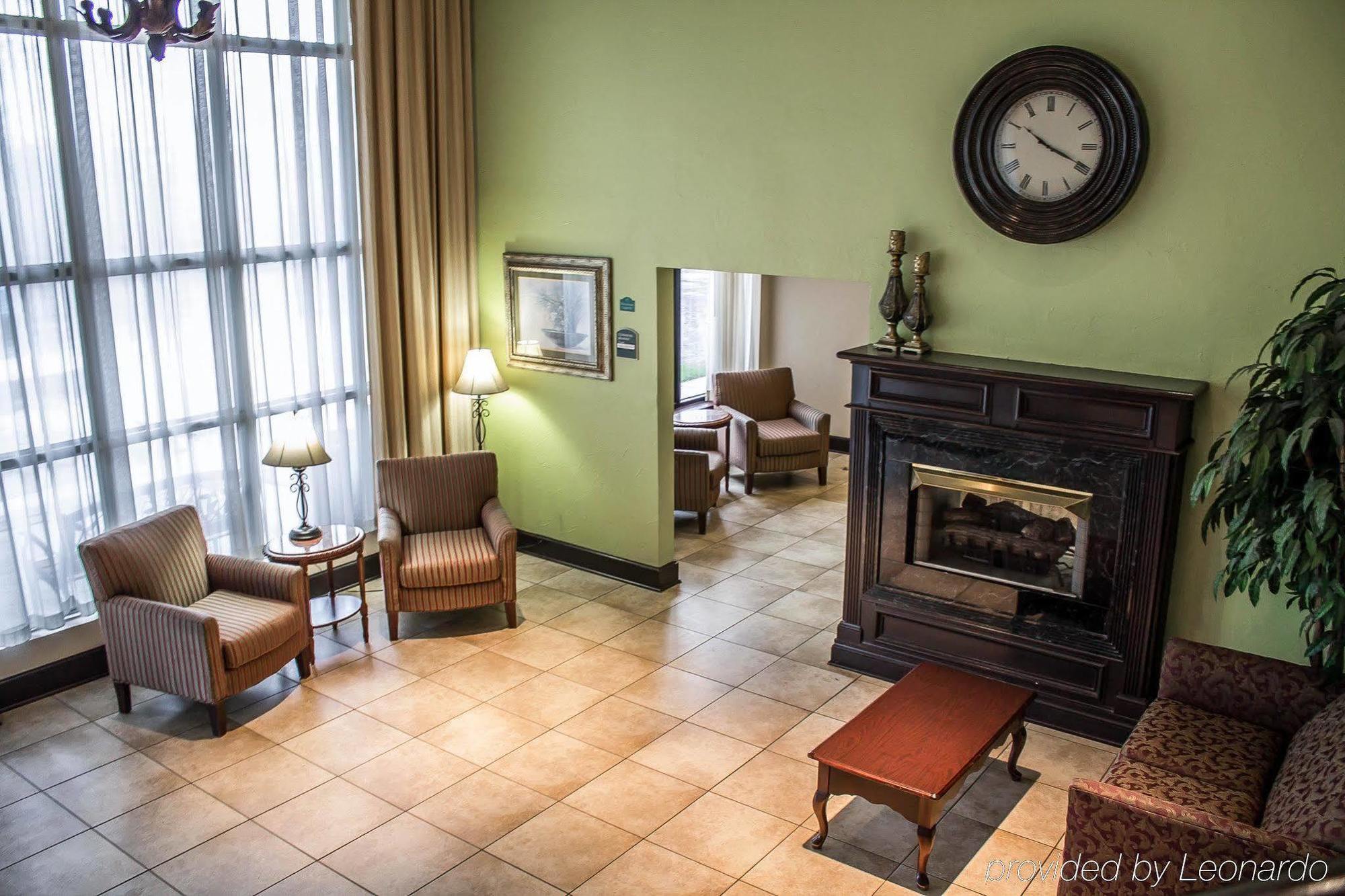 Quality Inn & Conference Center Akron Bagian luar foto